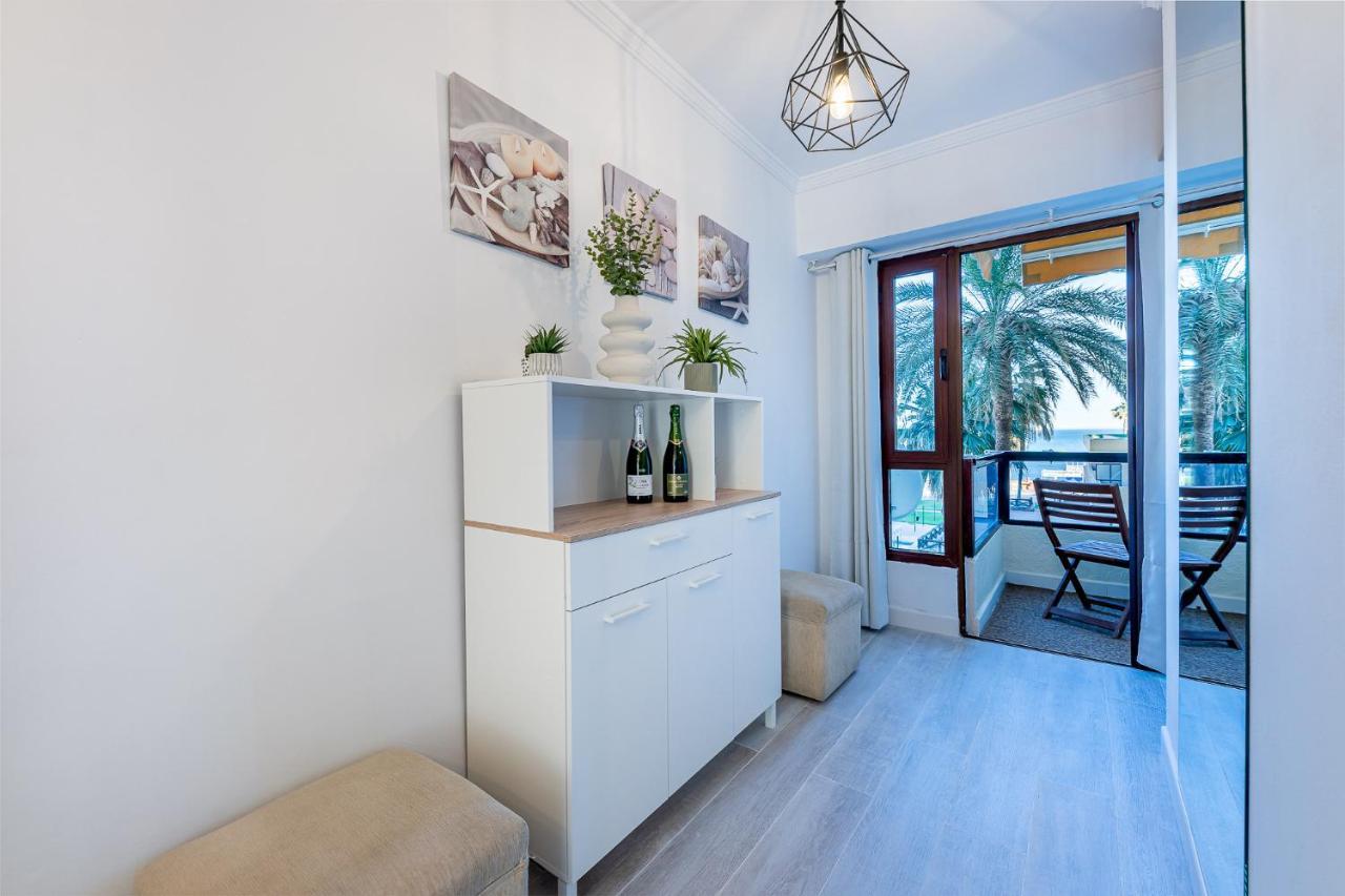 797 Holiday Rentals- Apartamento En Aloha Playa Frente Al Mar Benalmadena Luaran gambar
